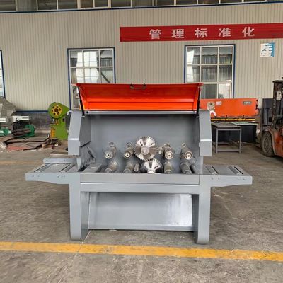 Máquina de corte de madera de tablero horizontal con varios rasguños